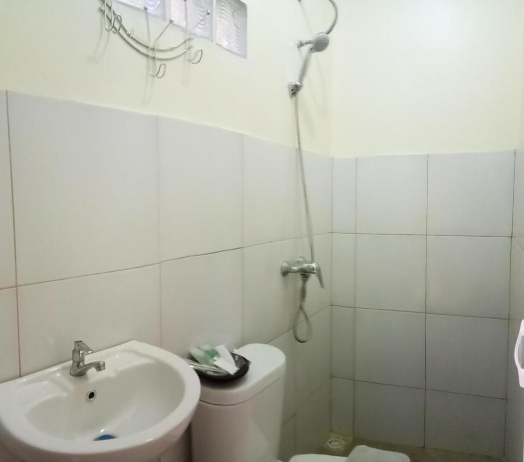 De Plaza Hotel Σουραμπάγια Εξωτερικό φωτογραφία